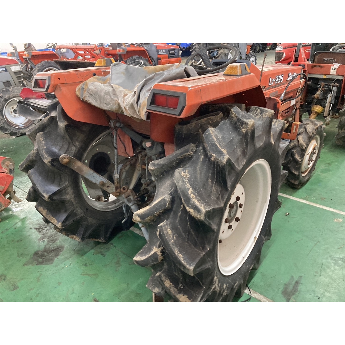 Tractors KUBOTA L1-295 - FARM MART