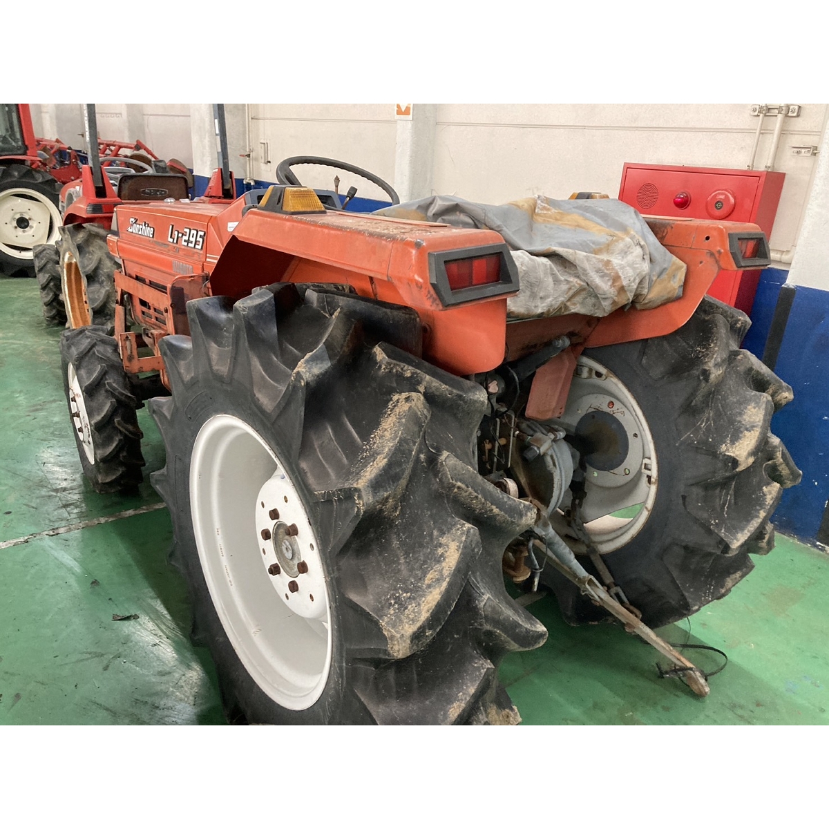 Tractors KUBOTA L1-295 - FARM MART