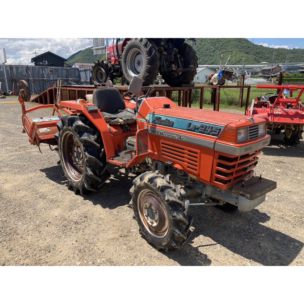 Tractors KUBOTA L1-245D - FARM MART