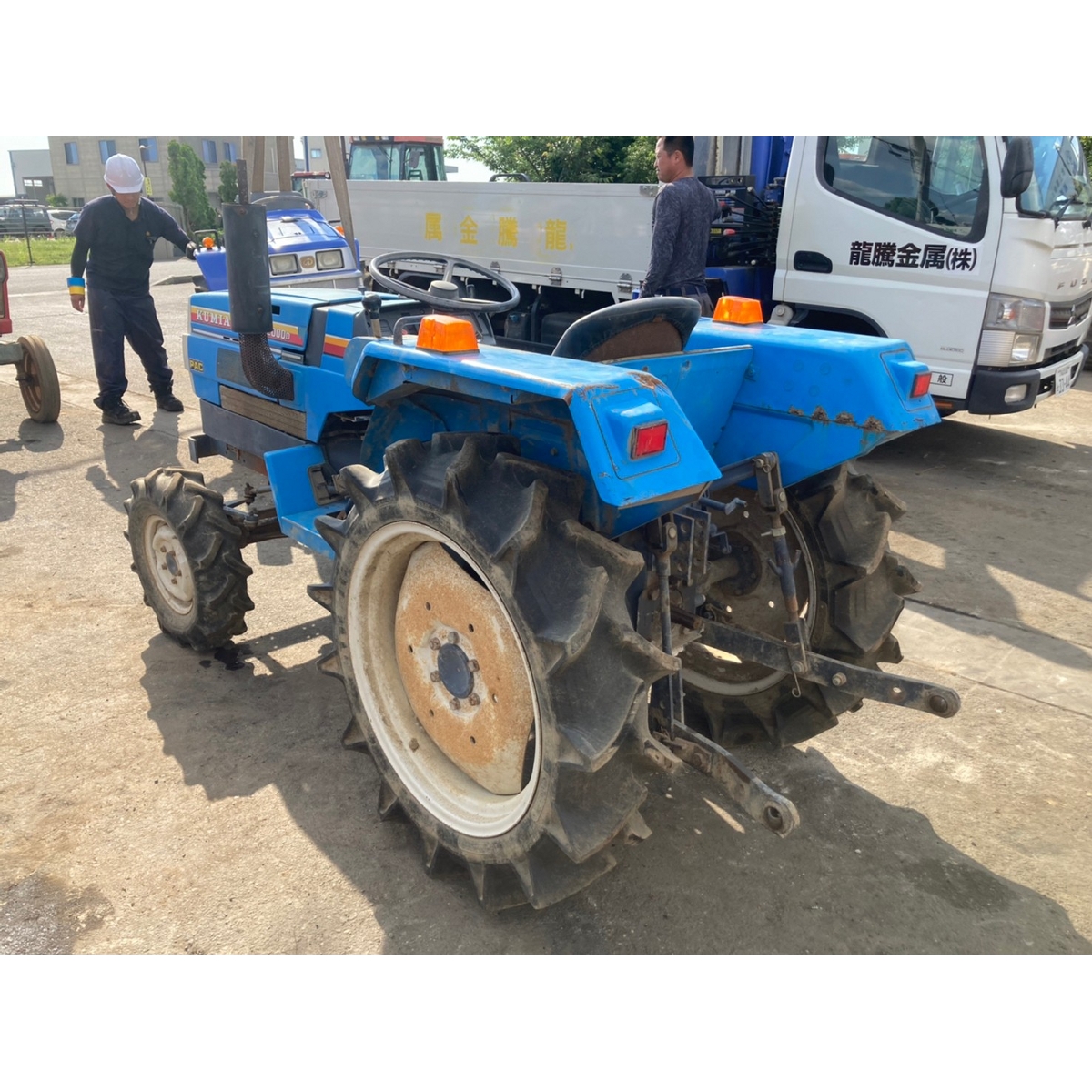 MITSUBISHI MT2000 青色トラクター二駆‼️ MITSUBISHI MT2000 青色トラクター二駆‼️ Tractors MITSUBISHI