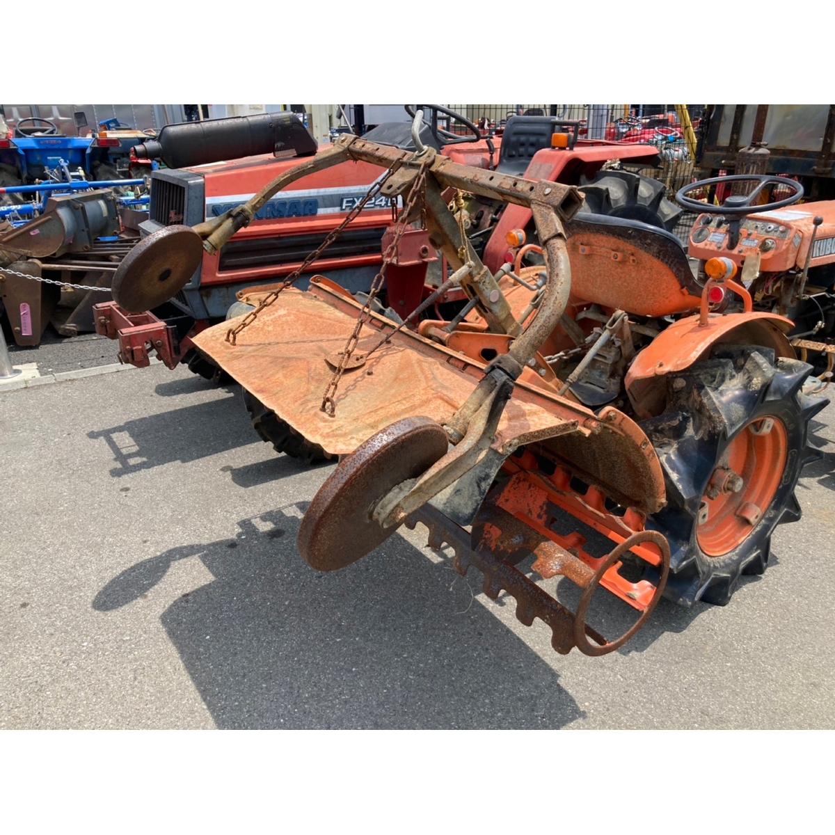 Tractors KUBOTA B7001 - FARM MART