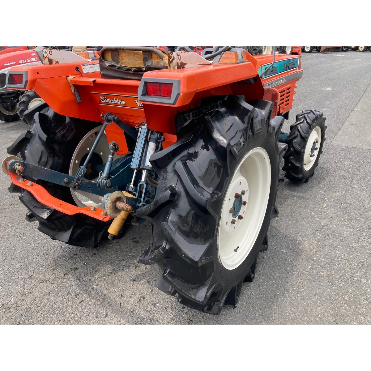 Tractors KUBOTA L1-265D - FARM MART