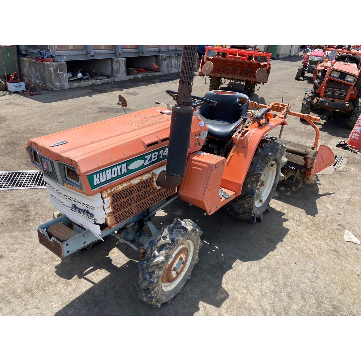 Tractors KUBOTA B1402D - FARM MART