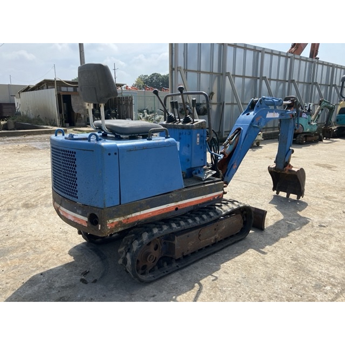 Tractors KUBOTA KH007 - FARM MART