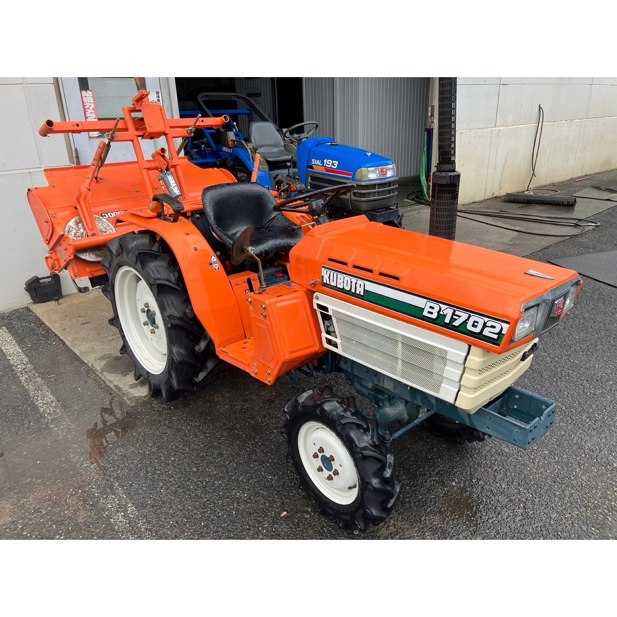 Tractors KUBOTA B1702 - FARM MART