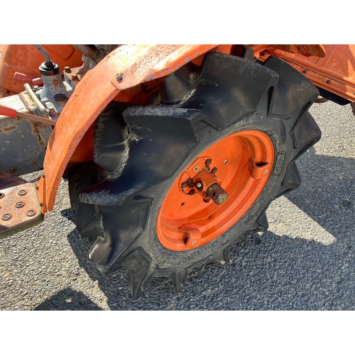 Tractors KUBOTA B7001 - FARM MART