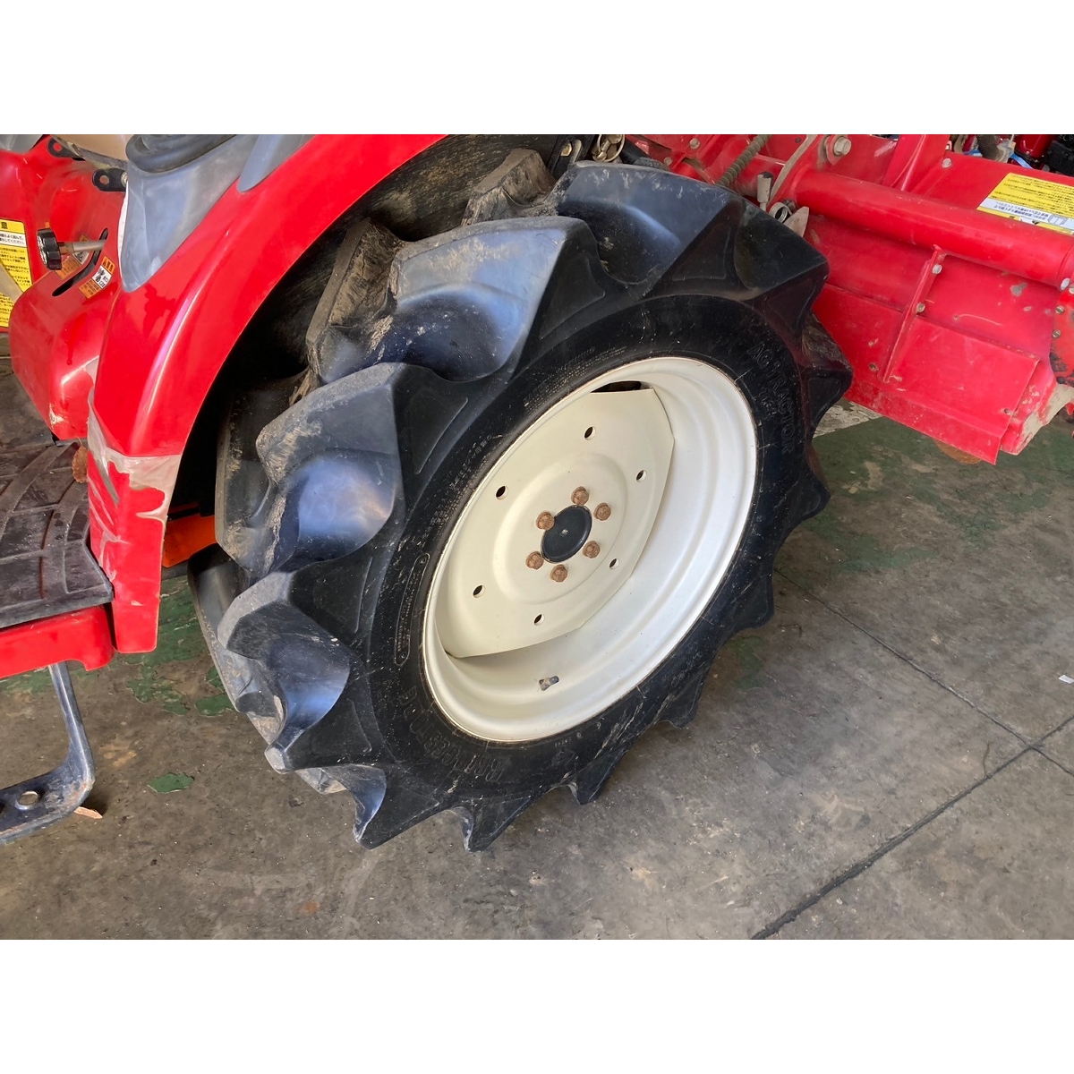 Tractors YANMAR EF120 - FARM MART Tractors YANMAR EF120 - FARM MART