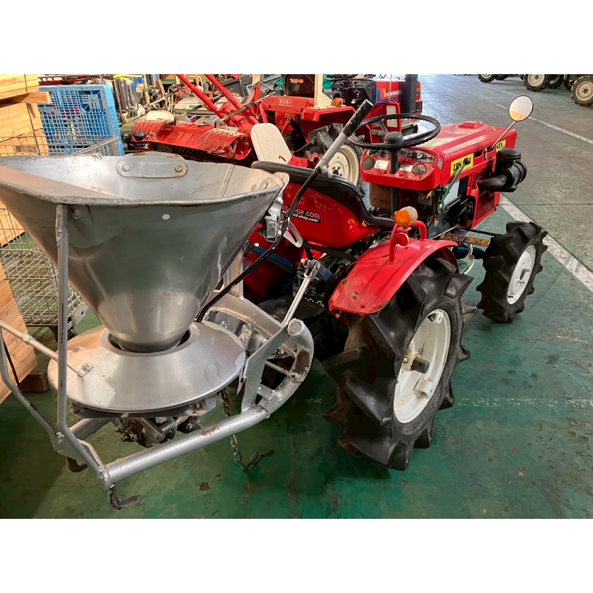 Tractors KUBOTA B7001 - FARM MART