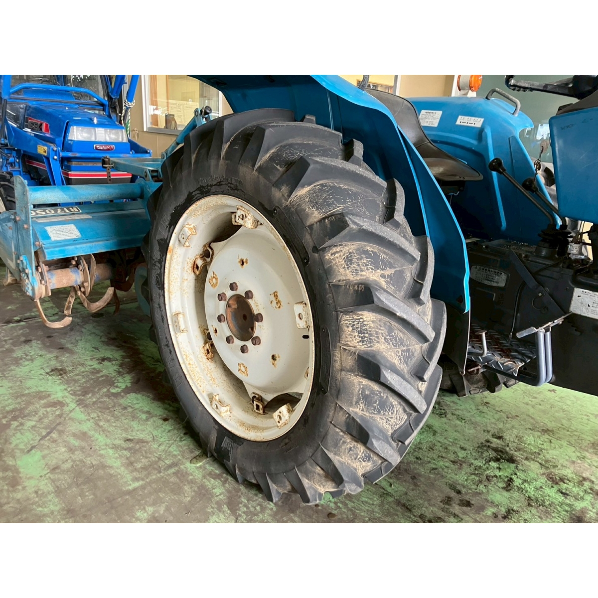 Tractors MITSUBISHI D3250 - FARM MART