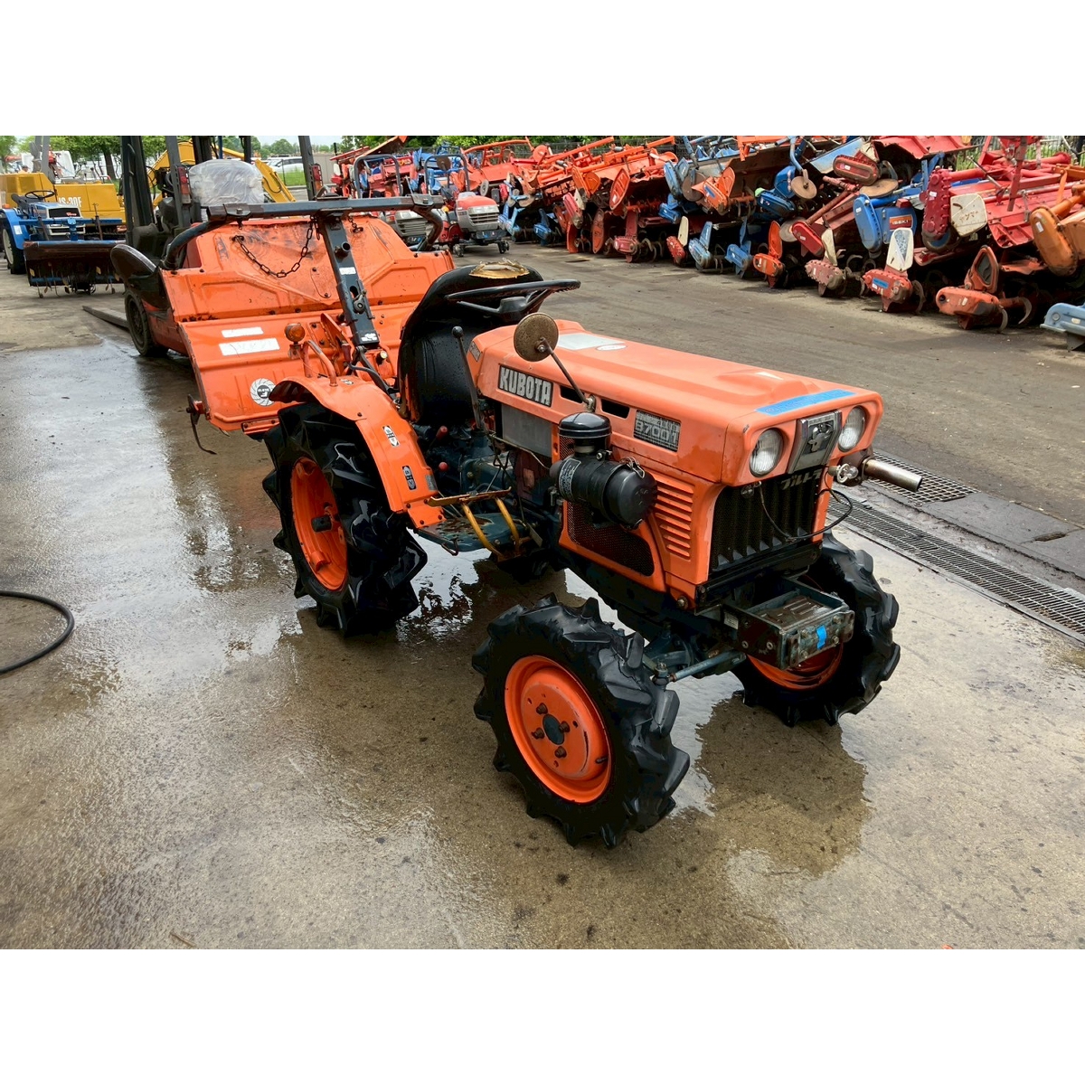 KUBOTA B7001E トラクター Tractors KUBOTA B7001 - FARM MART