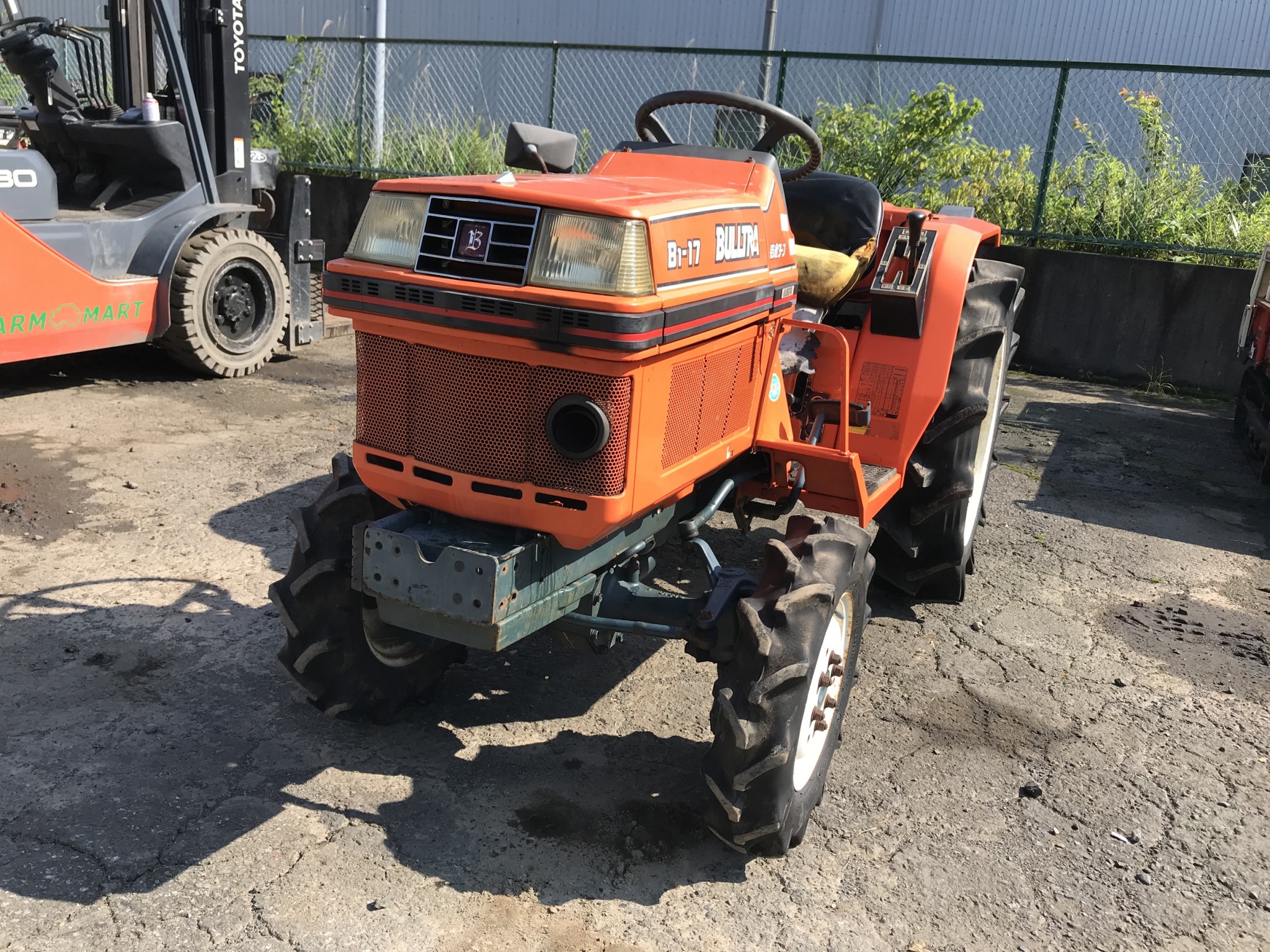 Tractors KUBOTA B1-17D - FARM MART