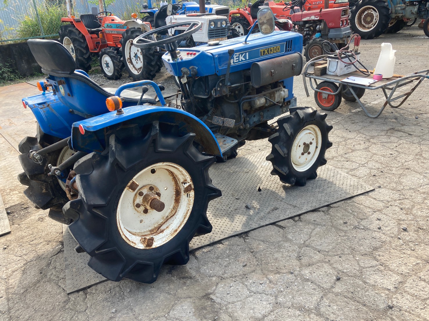 Tractors ISEKI TX1300F - FARM MART