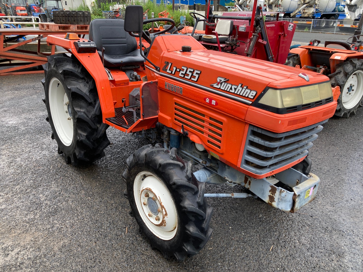 tractors-kubota-l1-255d-farm-mart