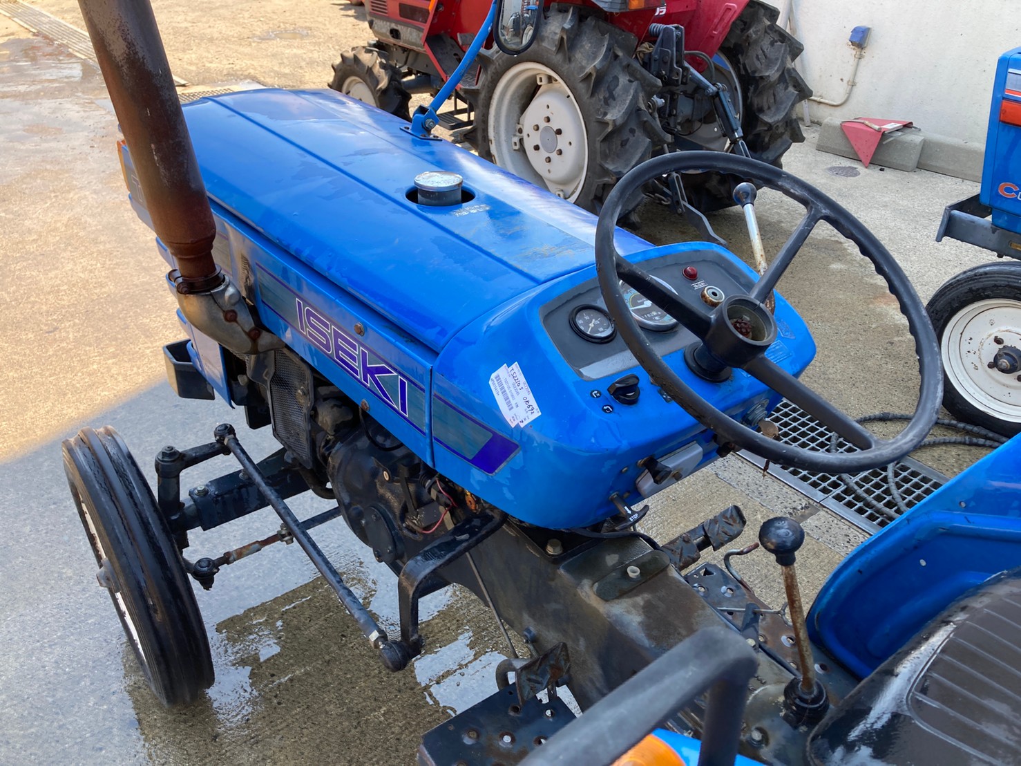 Tractors ISEKI TS2210S - FARM MART