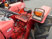 ISEKI トラクター TS2800S