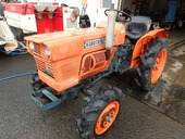 KUBOTA トラクター L1801D