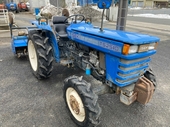 ISEKI トラクター TS2510F