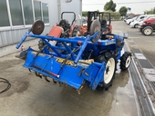 ISEKI トラクター TU217F