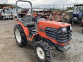 KUBOTA トラクター GB200