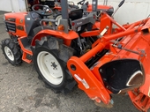 KUBOTA トラクター GB200