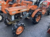 KUBOTA トラクター B6000