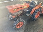KUBOTA トラクター ZB7001