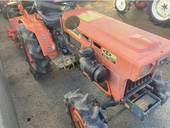 KUBOTA トラクター ZB7001
