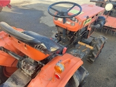 KUBOTA トラクター ZB7001