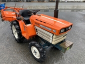 KUBOTA トラクター B1500D