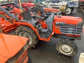 KUBOTA トラクター B72