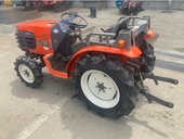 KUBOTA トラクター GB200