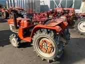 KUBOTA トラクター B1600