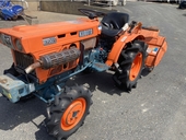 KUBOTA トラクター B7001D