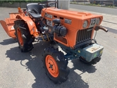 KUBOTA トラクター B7001D