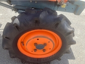 KUBOTA トラクター B7001D
