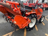 KUBOTA トラクター B52