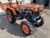 KUBOTA トラクター B7000D