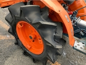 KUBOTA トラクター B7001