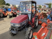 YANMAR トラクター F220D