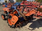KUBOTA トラクター B7001D