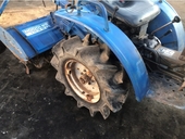 ISEKI トラクター TX1000