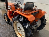KUBOTA トラクター B1702