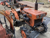 KUBOTA トラクター B7001