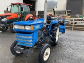 ISEKI トラクター TS1610