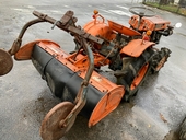 KUBOTA トラクター B7000D