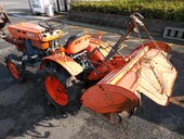 KUBOTA トラクター B7001D