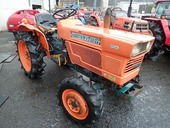 KUBOTA トラクター L2201D