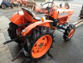 KUBOTA トラクター L1801D
