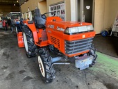 KUBOTA トラクター L1-255D