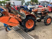 KUBOTA トラクター B7001D